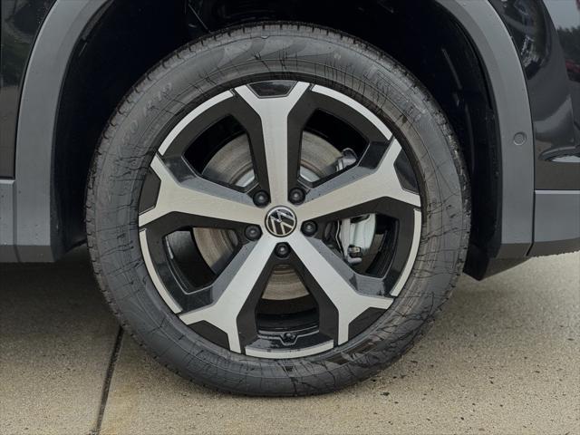 new 2025 Volkswagen Tiguan car, priced at $35,520