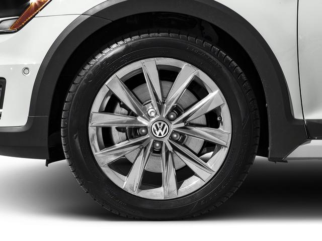 used 2017 Volkswagen Golf Alltrack car