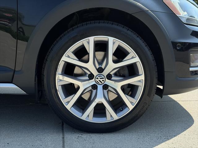 used 2017 Volkswagen Golf Alltrack car, priced at $17,878