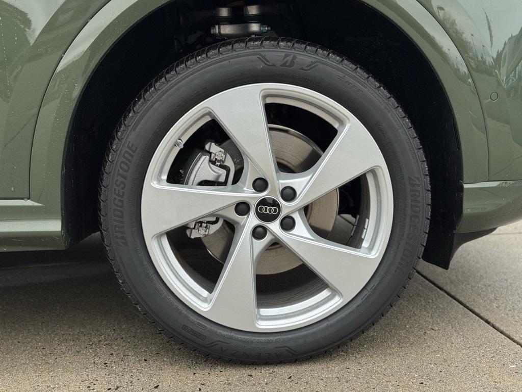 new 2025 Audi Q5 car, priced at $61,430