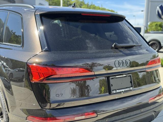 new 2025 Audi Q7 car, priced at $77,580