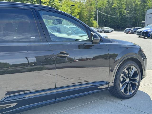 new 2025 Audi Q7 car, priced at $77,580