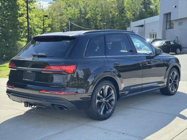 new 2025 Audi Q7 car, priced at $77,580