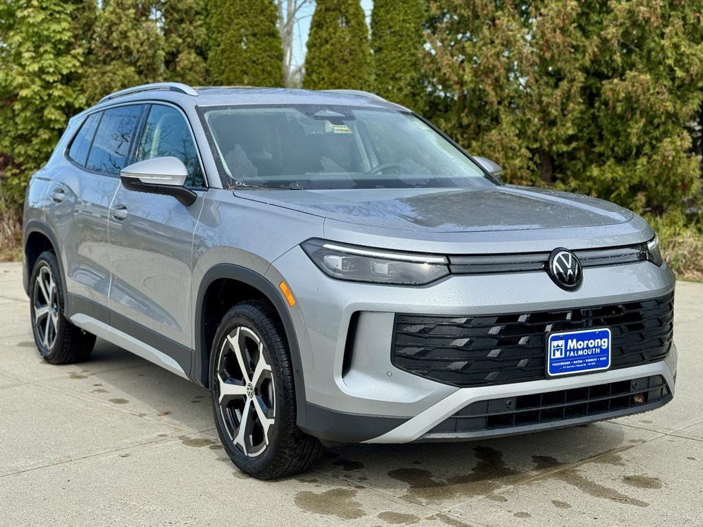 new 2025 Volkswagen Tiguan car, priced at $36,782
