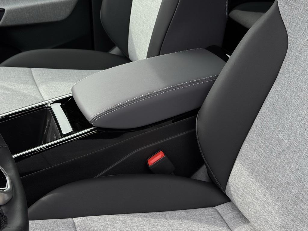 new 2025 Volkswagen ID.4 car, priced at $51,076