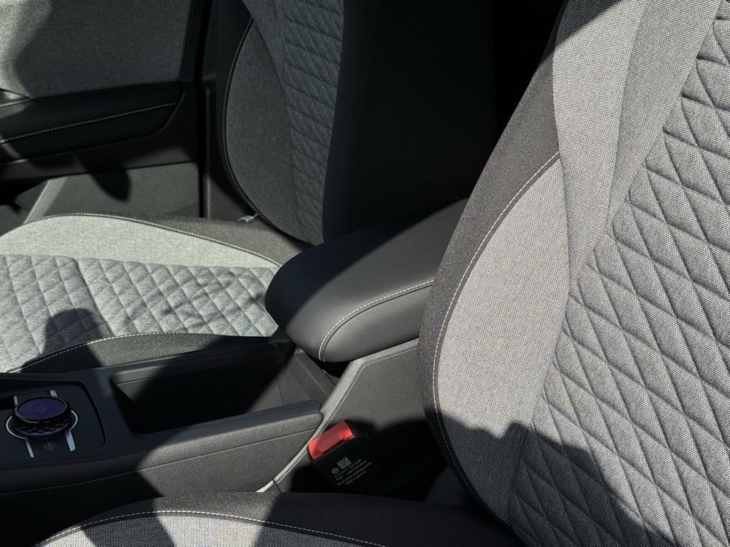 new 2025 Volkswagen Tiguan car, priced at $33,591