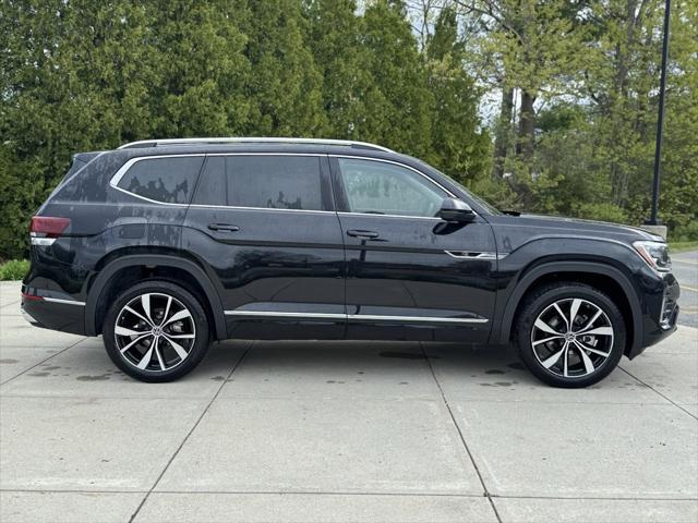 new 2025 Volkswagen Atlas car, priced at $56,536