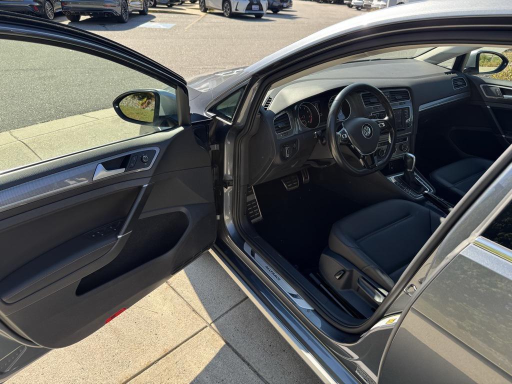 used 2017 Volkswagen Golf Alltrack car, priced at $16,440