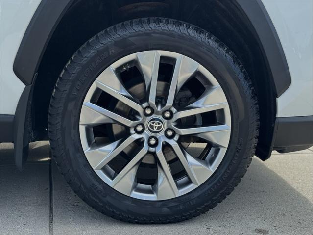 used 2020 Toyota RAV4 car, priced at $25,992