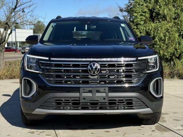 new 2024 Volkswagen Atlas car, priced at $46,997