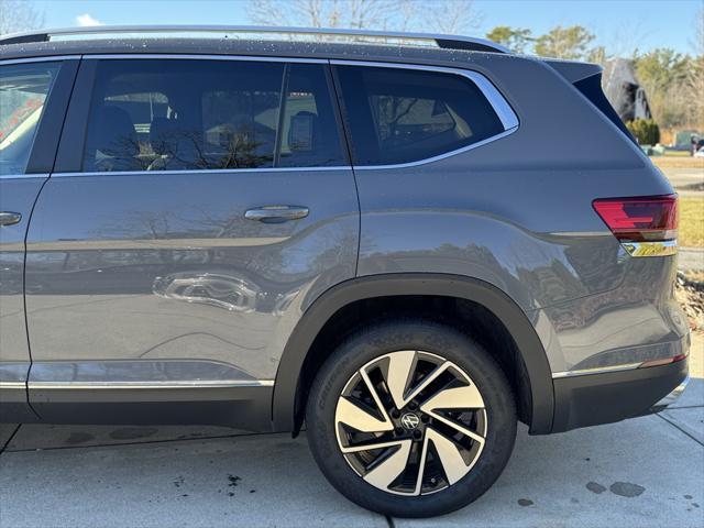 new 2025 Volkswagen Atlas car, priced at $51,586