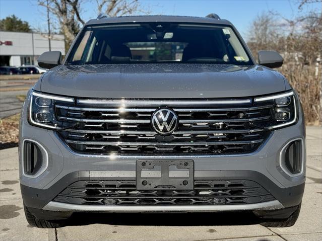 new 2025 Volkswagen Atlas car, priced at $51,586