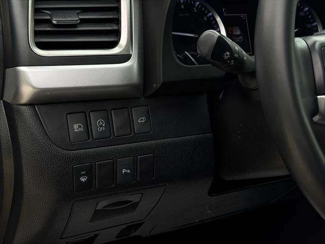 used 2019 Toyota Highlander car, priced at $26,229