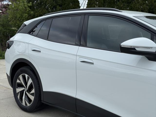 new 2025 Volkswagen ID.4 car, priced at $47,286
