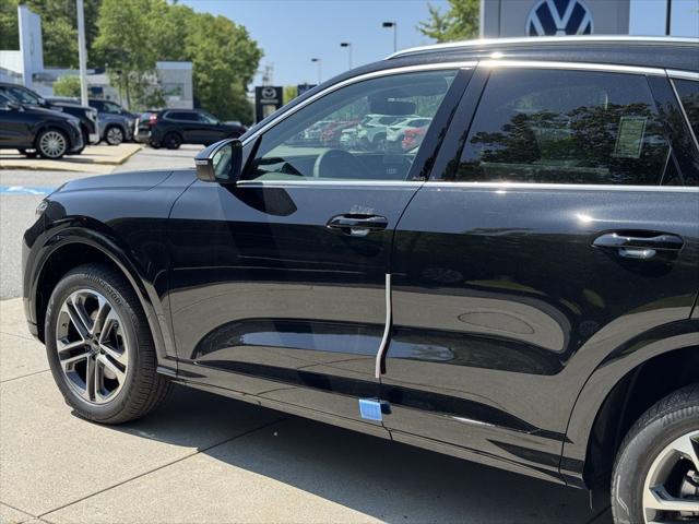 new 2025 Audi Q5 car, priced at $57,775