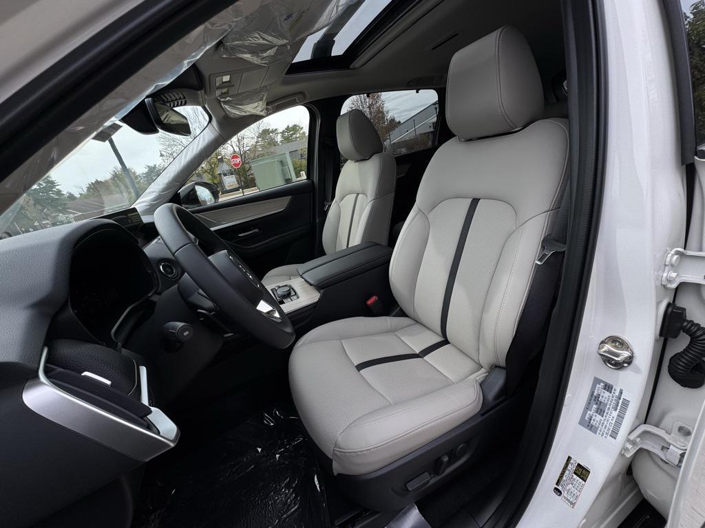 new 2025 Mazda CX-70 car, priced at $46,271