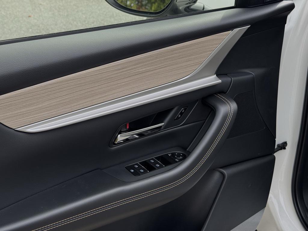 new 2025 Mazda CX-70 car, priced at $46,271