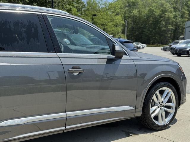 new 2025 Audi Q7 car, priced at $76,480