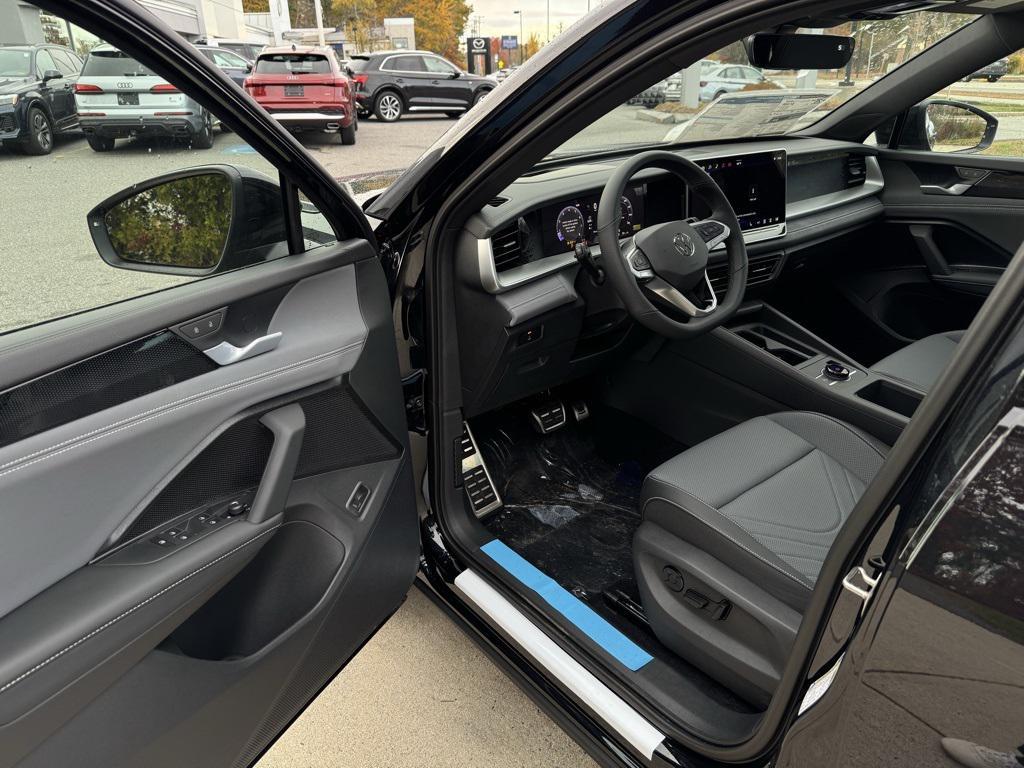 new 2026 Volkswagen Tiguan car, priced at $41,032