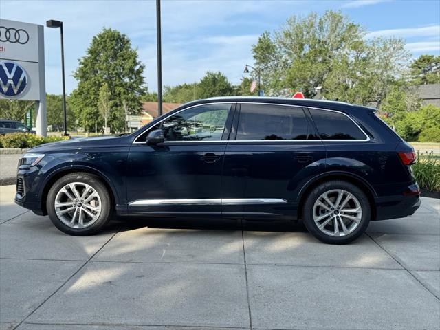 new 2025 Audi Q7 car, priced at $75,480