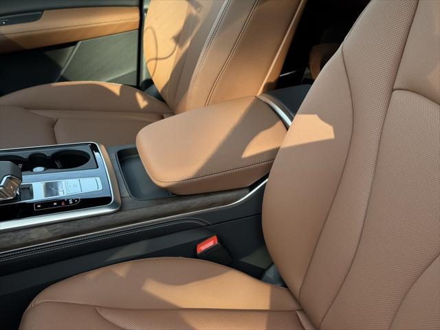 new 2025 Audi Q7 car, priced at $75,480