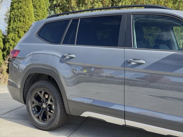 new 2024 Volkswagen Atlas car, priced at $53,721