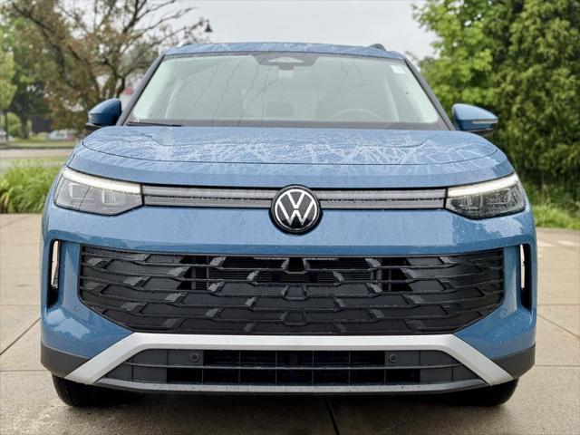 new 2025 Volkswagen Tiguan car, priced at $37,281