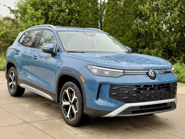 new 2025 Volkswagen Tiguan car, priced at $37,281
