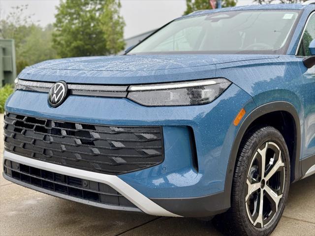 new 2025 Volkswagen Tiguan car, priced at $37,281