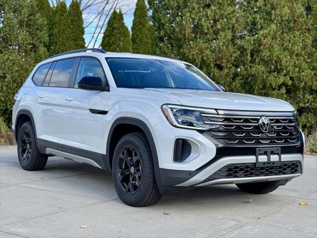 new 2024 Volkswagen Atlas car, priced at $54,016