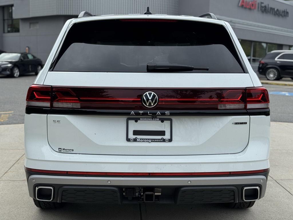 new 2025 Volkswagen Atlas car, priced at $48,656