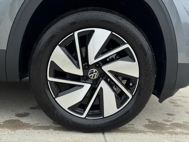 new 2025 Volkswagen Atlas car, priced at $51,531