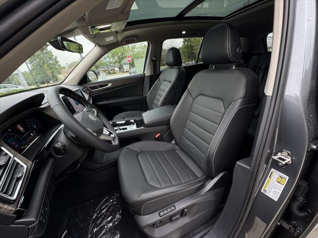 new 2025 Volkswagen Atlas car, priced at $51,531