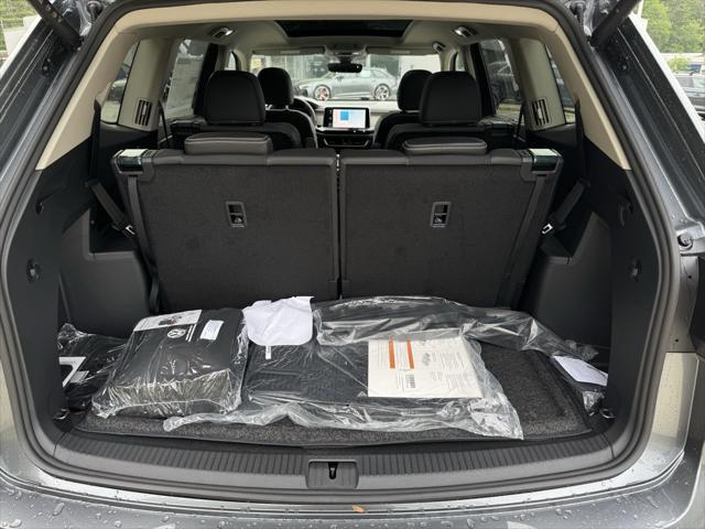 new 2025 Volkswagen Atlas car, priced at $51,531