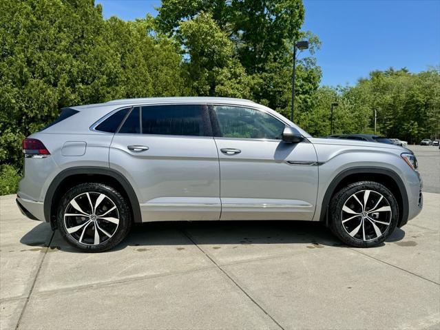 new 2024 Volkswagen Atlas Cross Sport car, priced at $54,636