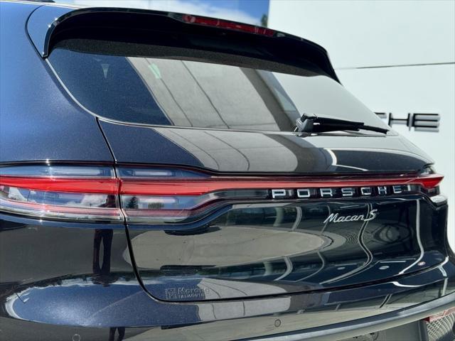used 2023 Porsche Macan car
