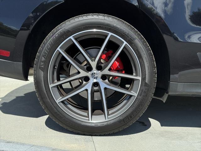 used 2023 Porsche Macan car