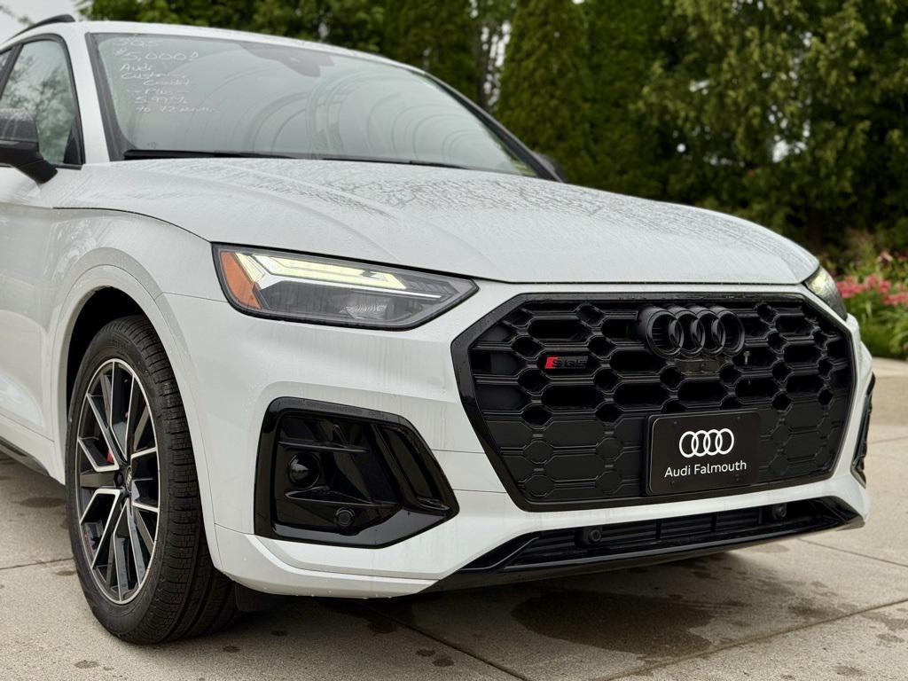 new 2025 Audi SQ5 car, priced at $72,870