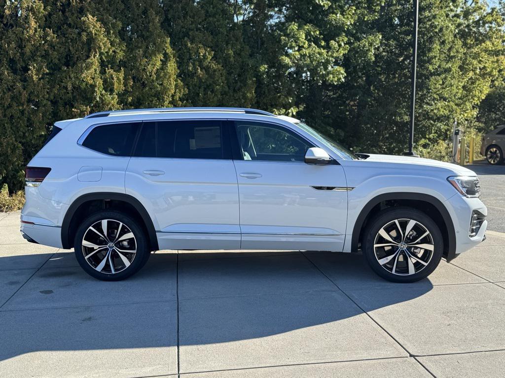new 2026 Volkswagen Atlas car, priced at $58,093