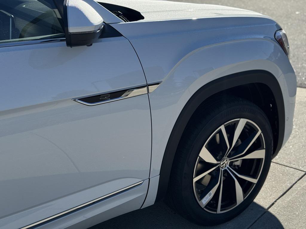 new 2026 Volkswagen Atlas car, priced at $58,093