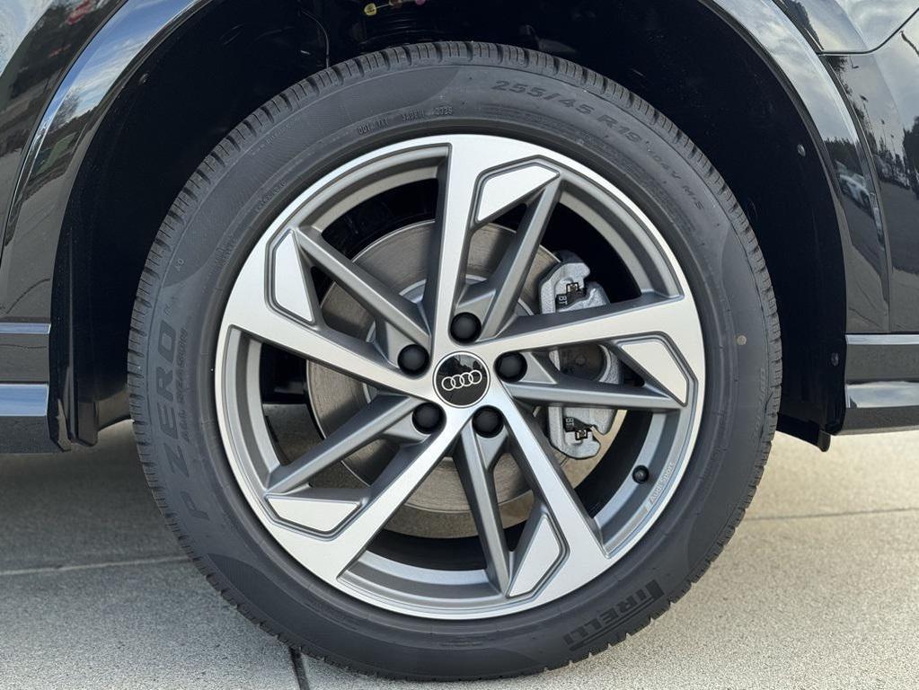 new 2025 Audi Q3 car, priced at $44,060