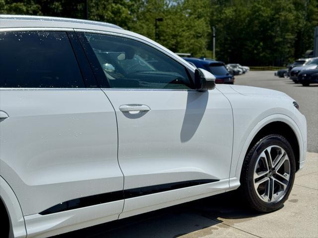 new 2025 Audi Q5 car, priced at $58,100