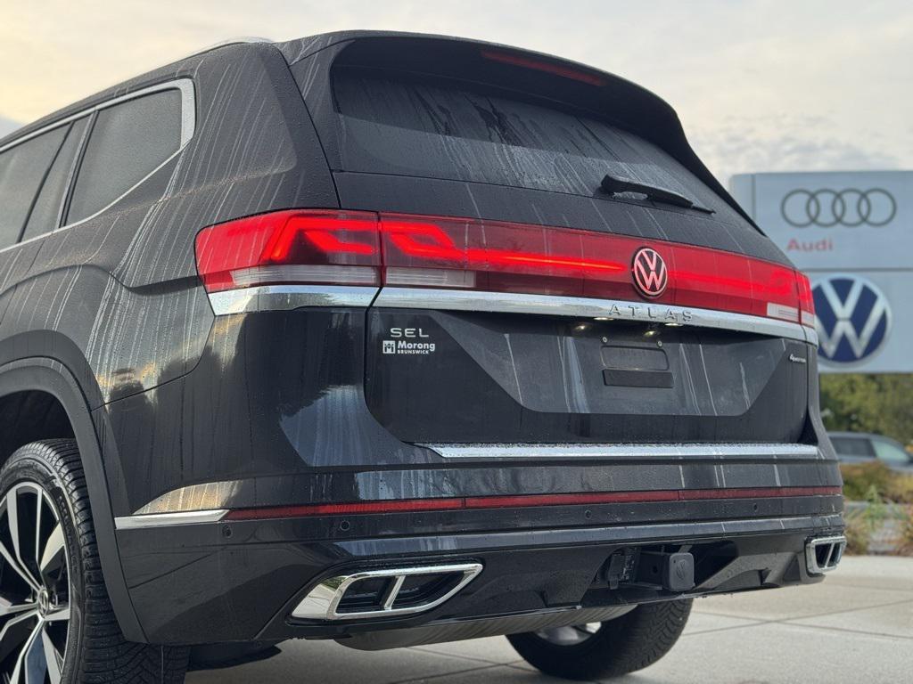 used 2024 Volkswagen Atlas car, priced at $38,500