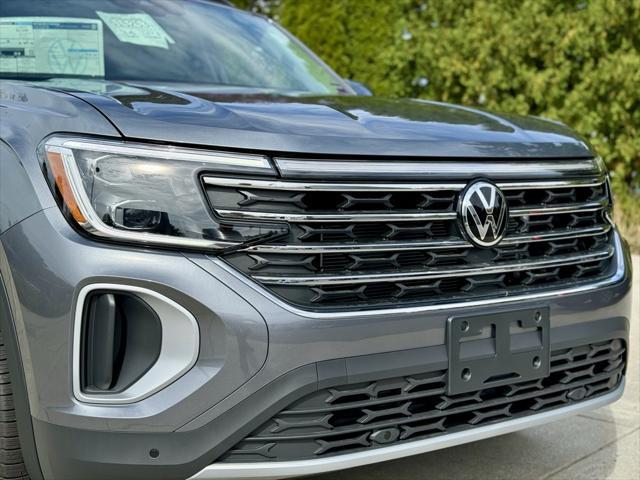 new 2024 Volkswagen Atlas car, priced at $46,332