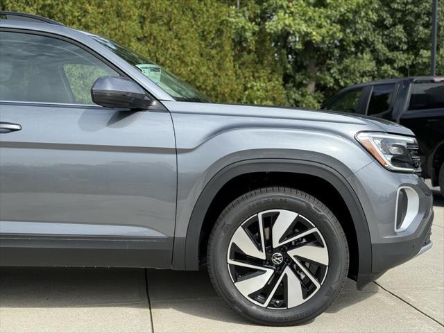 new 2024 Volkswagen Atlas car, priced at $46,332