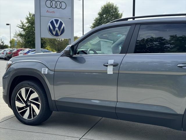 new 2024 Volkswagen Atlas car, priced at $46,332