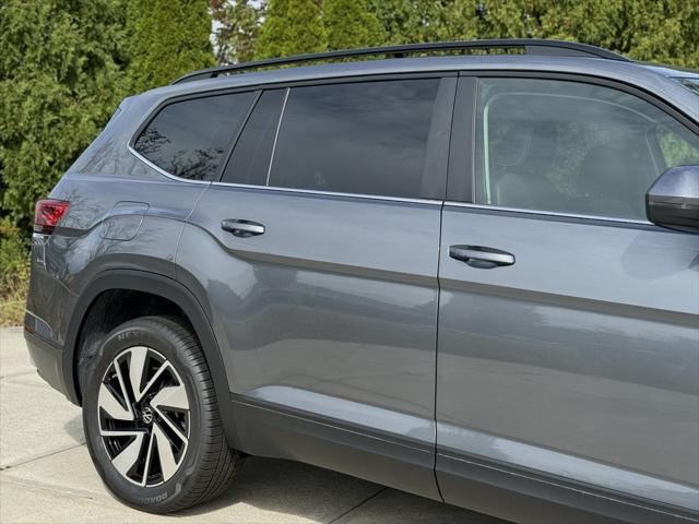 new 2024 Volkswagen Atlas car, priced at $46,332