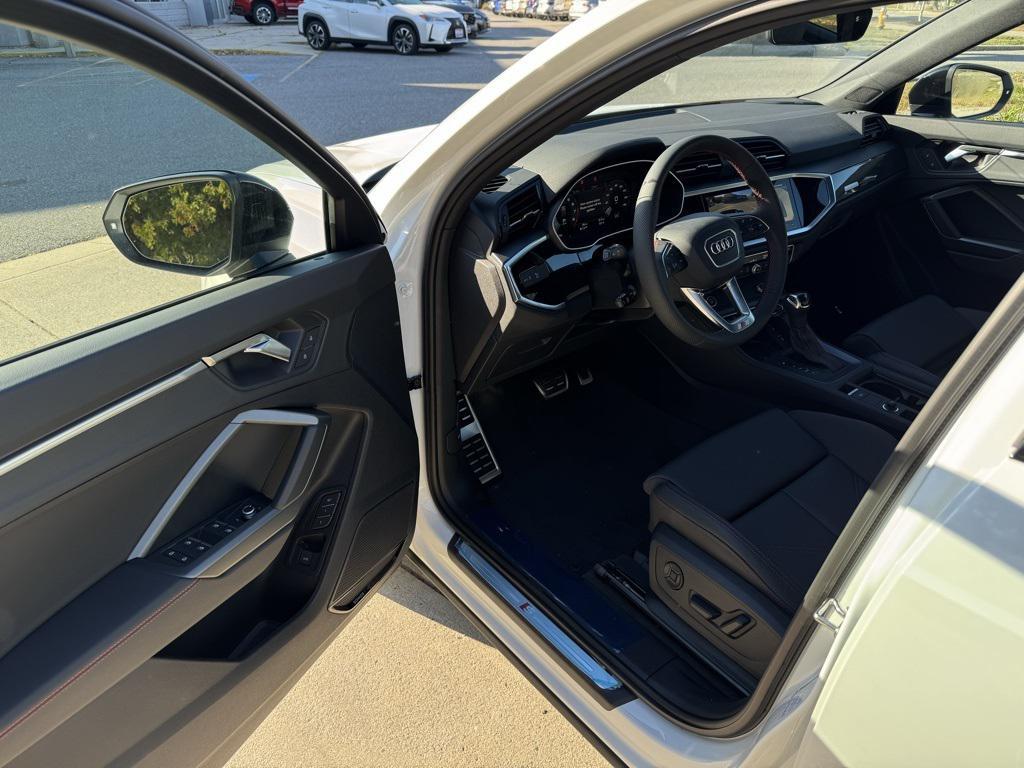 new 2025 Audi Q3 car, priced at $47,420