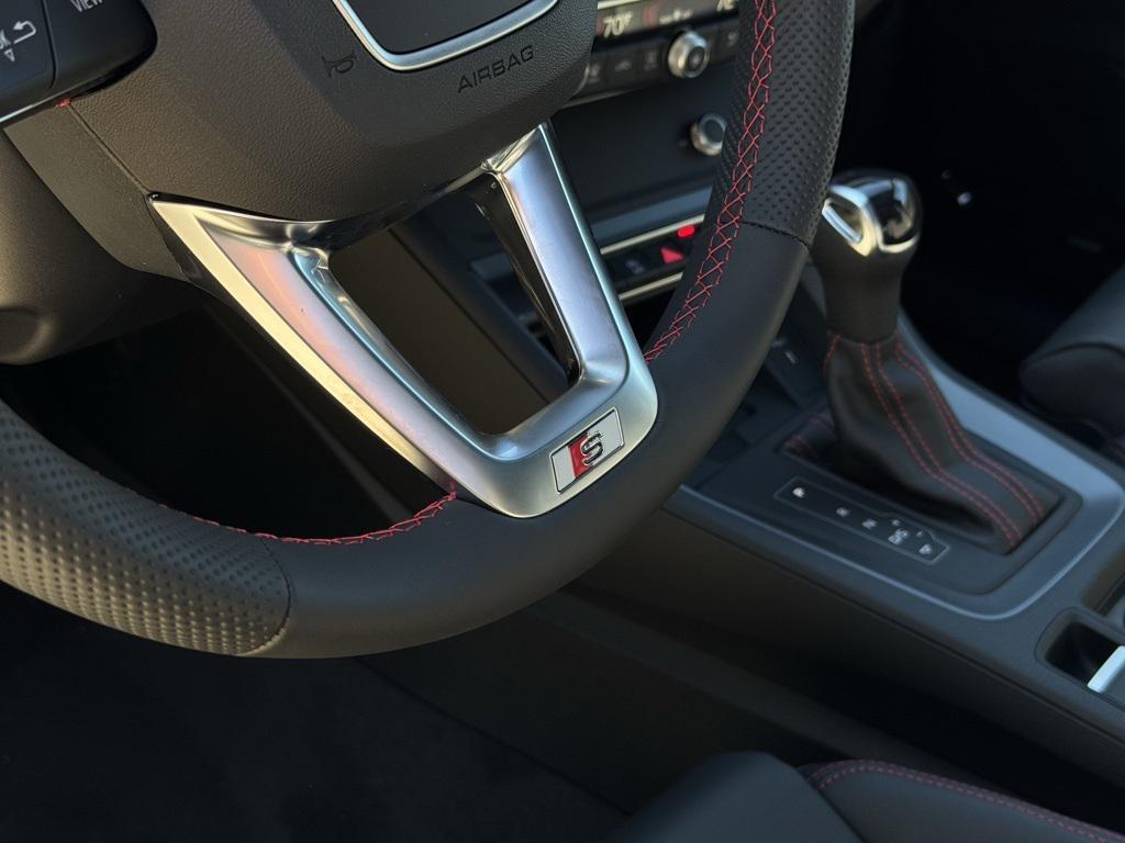 new 2025 Audi Q3 car, priced at $47,420