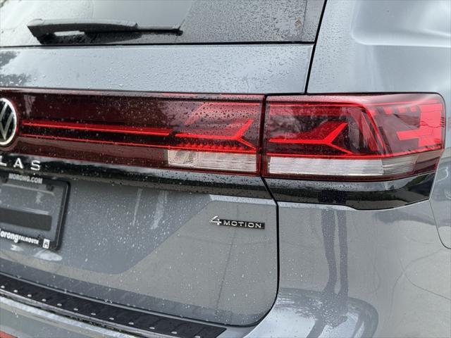 new 2025 Volkswagen Atlas car, priced at $49,876
